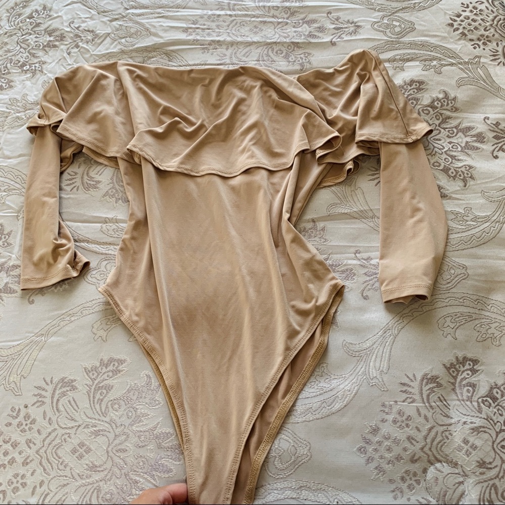Nude forever 21 bodysuit! Size M